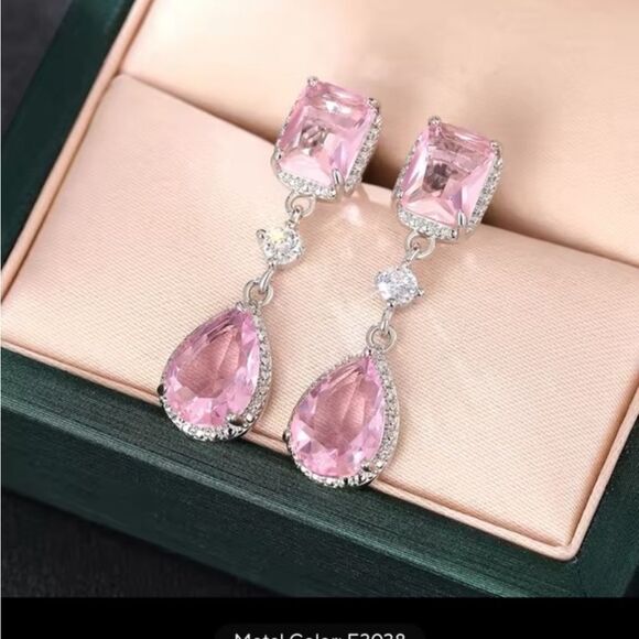 Pink  Zirconia Diamond 925 Sterling Silver - Picture 1 of 3